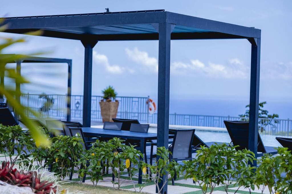Pyramid Point Manor Villa Ocho Rios Exterior photo